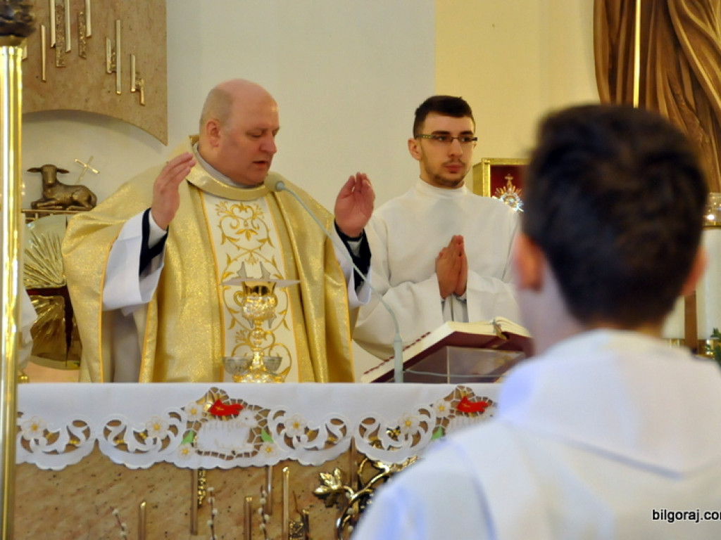 Rezurekcja - wierni uczcili Zmartwychwstanie Chrystusa (FOTO)