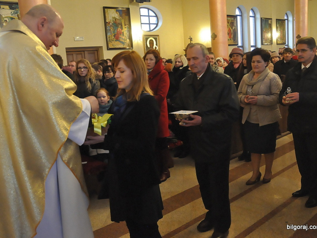 Rezurekcja - wierni uczcili Zmartwychwstanie Chrystusa (FOTO)