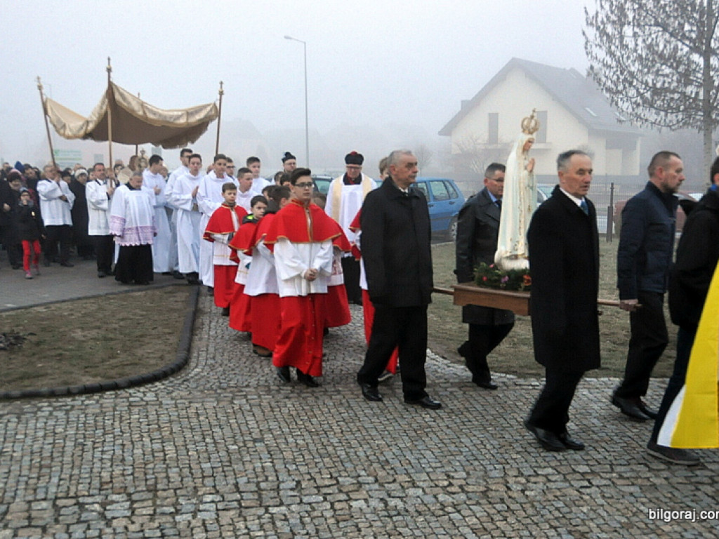Rezurekcja - wierni uczcili Zmartwychwstanie Chrystusa (FOTO)