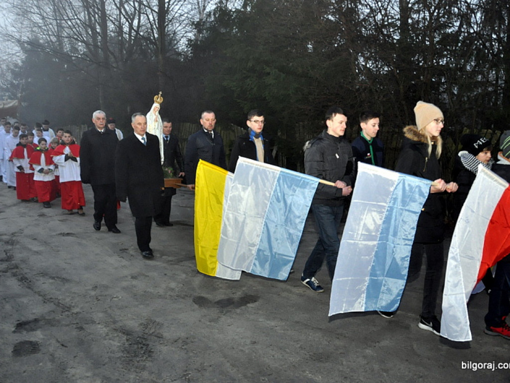 Rezurekcja - wierni uczcili Zmartwychwstanie Chrystusa (FOTO)