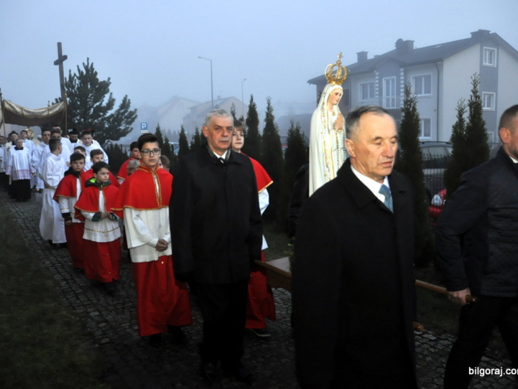 Rezurekcja - wierni uczcili Zmartwychwstanie Chrystusa (FOTO)