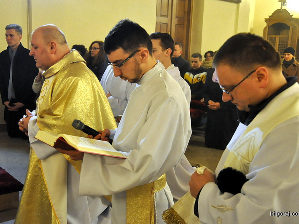 Rezurekcja - wierni uczcili Zmartwychwstanie Chrystusa (FOTO)