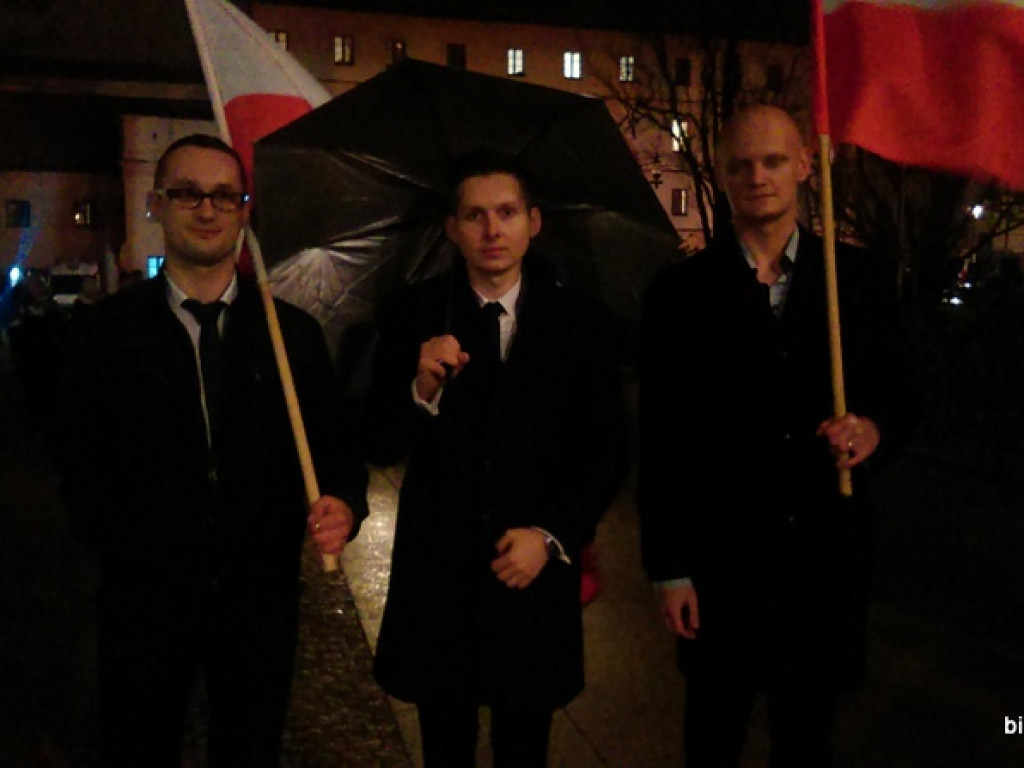 Reprezentacja biłgorajskie prawicy na 6. rocznicy katastrofy smoleńskiej w Warszawie (FOTO)