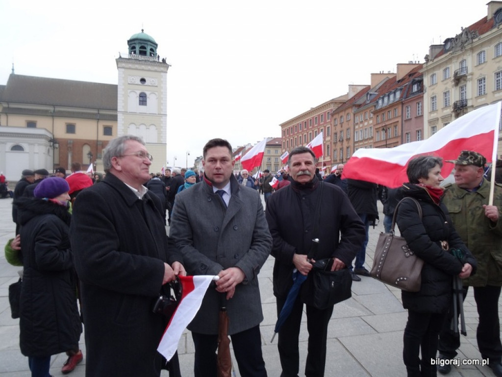Reprezentacja biłgorajskie prawicy na 6. rocznicy katastrofy smoleńskiej w Warszawie (FOTO)