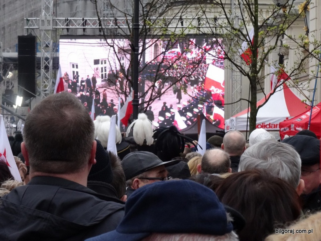 Reprezentacja biłgorajskie prawicy na 6. rocznicy katastrofy smoleńskiej w Warszawie (FOTO)