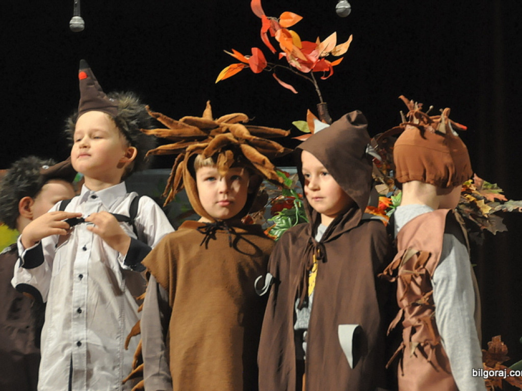 W Tarnogrodzie ruszył XVII Powiatowy Przegląd Teatrów Dziecięcych i Młodzieżowych (FOTO)