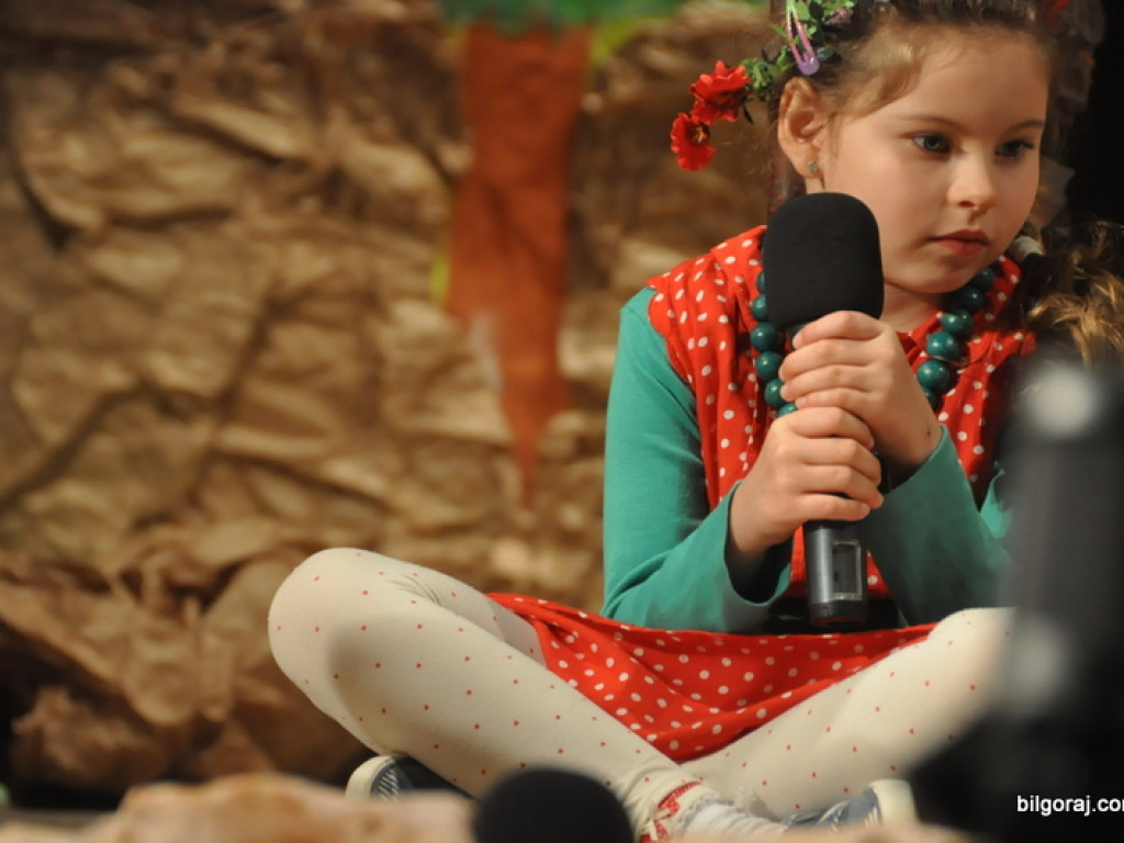 W Tarnogrodzie ruszył XVII Powiatowy Przegląd Teatrów Dziecięcych i Młodzieżowych (FOTO)