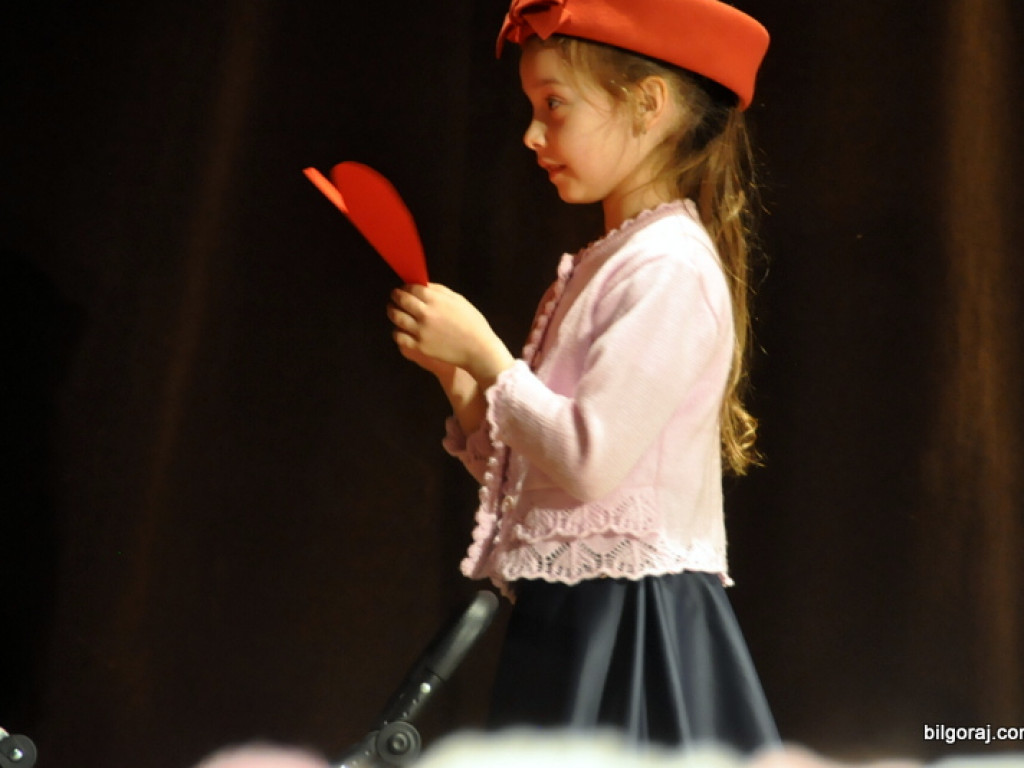 W Tarnogrodzie ruszył XVII Powiatowy Przegląd Teatrów Dziecięcych i Młodzieżowych (FOTO)