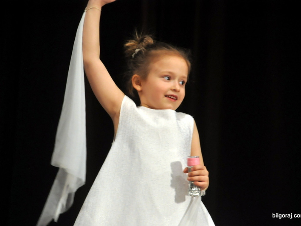 W Tarnogrodzie ruszył XVII Powiatowy Przegląd Teatrów Dziecięcych i Młodzieżowych (FOTO)