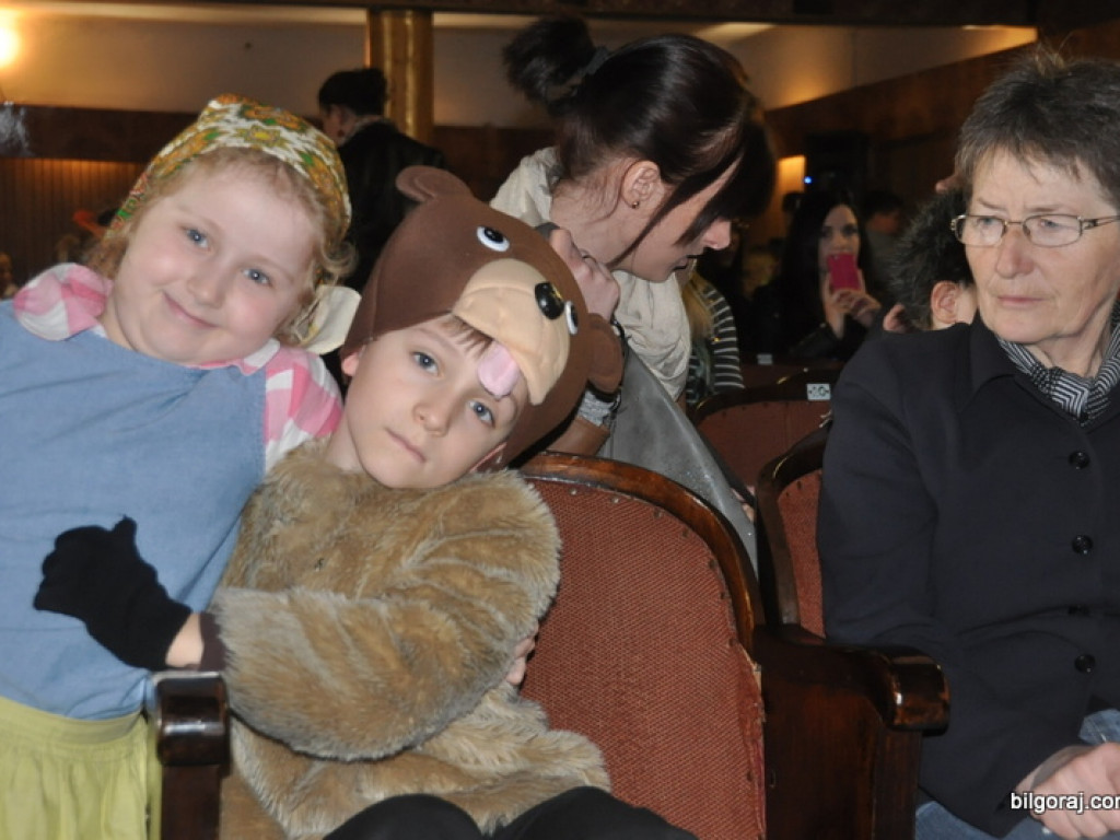 W Tarnogrodzie ruszył XVII Powiatowy Przegląd Teatrów Dziecięcych i Młodzieżowych (FOTO)
