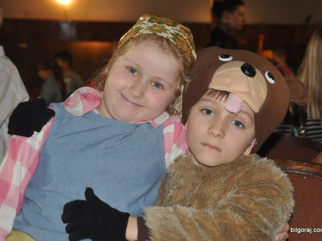 W Tarnogrodzie ruszył XVII Powiatowy Przegląd Teatrów Dziecięcych i Młodzieżowych (FOTO)