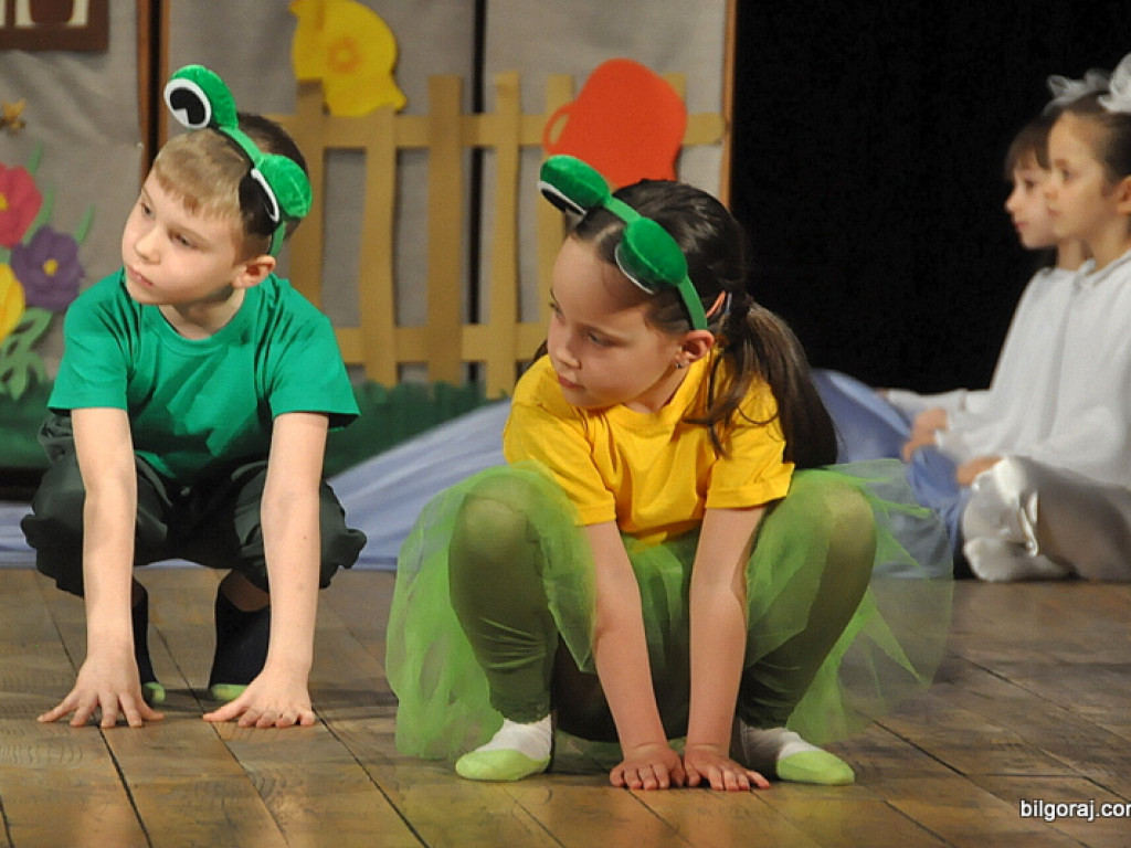 W Tarnogrodzie ruszył XVII Powiatowy Przegląd Teatrów Dziecięcych i Młodzieżowych (FOTO)