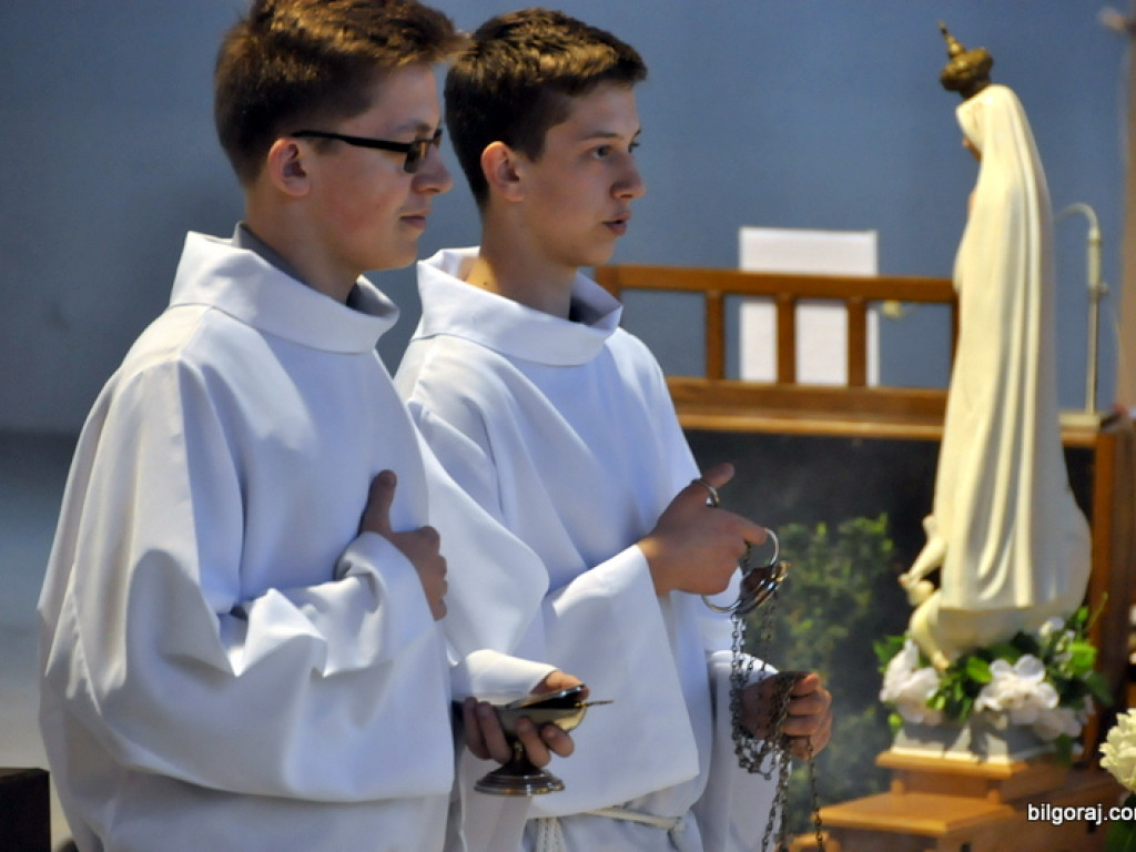 Intronizacja krzyża u Chrystusa Króla (FOTO)