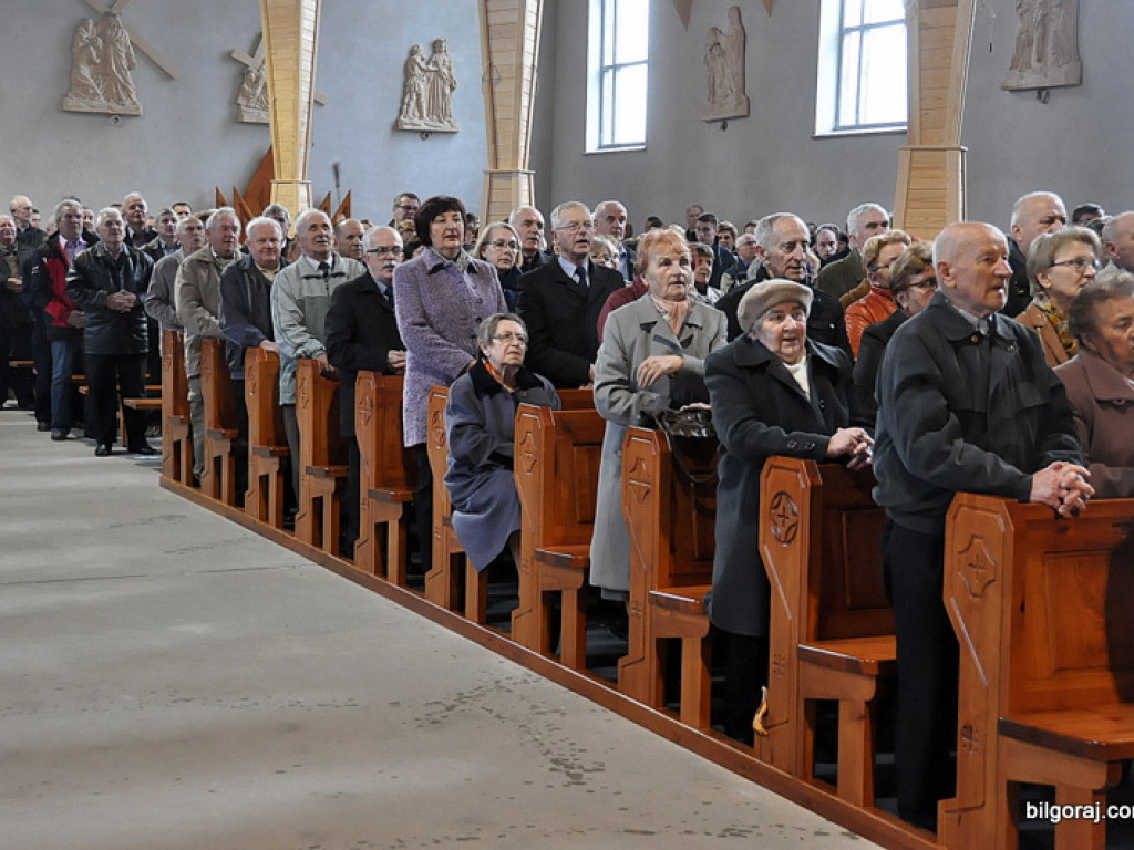 Intronizacja krzyża u Chrystusa Króla (FOTO)