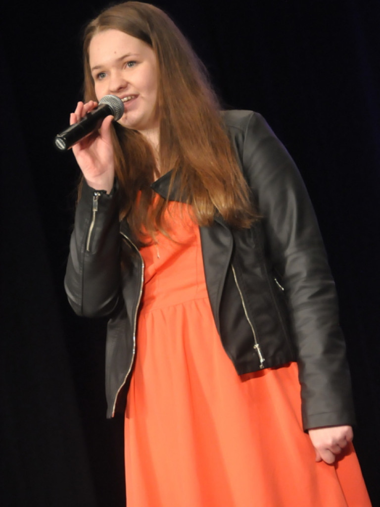 XIV Powiatowy Festiwal Piosenki Obcojęzycznej (FOTO, VIDEO, WYNIKI)