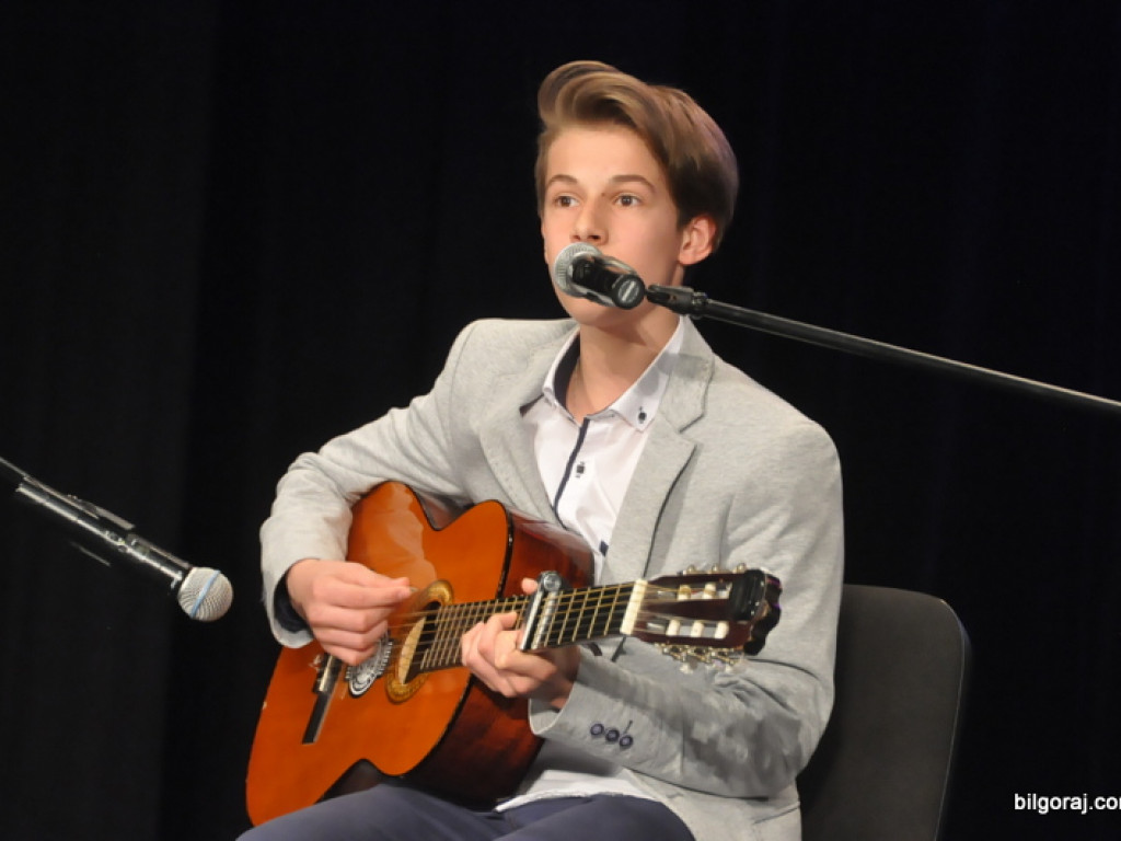 XIV Powiatowy Festiwal Piosenki Obcojęzycznej (FOTO, VIDEO, WYNIKI)