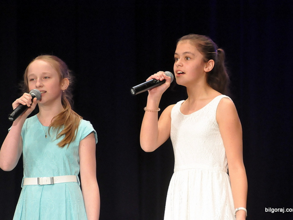 XIV Powiatowy Festiwal Piosenki Obcojęzycznej (FOTO, VIDEO, WYNIKI)