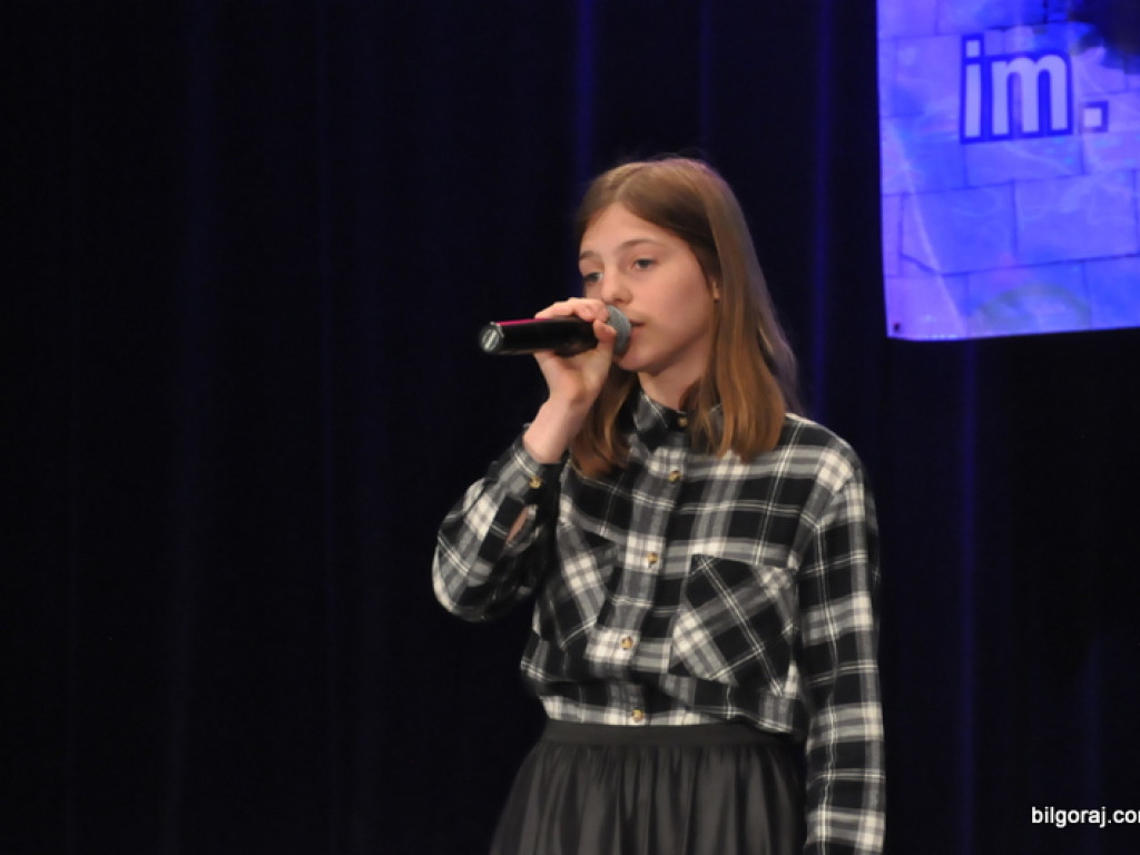 XIV Powiatowy Festiwal Piosenki Obcojęzycznej (FOTO, VIDEO, WYNIKI)