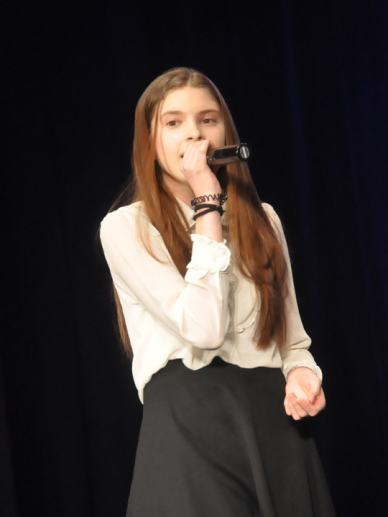 XIV Powiatowy Festiwal Piosenki Obcojęzycznej (FOTO, VIDEO, WYNIKI)