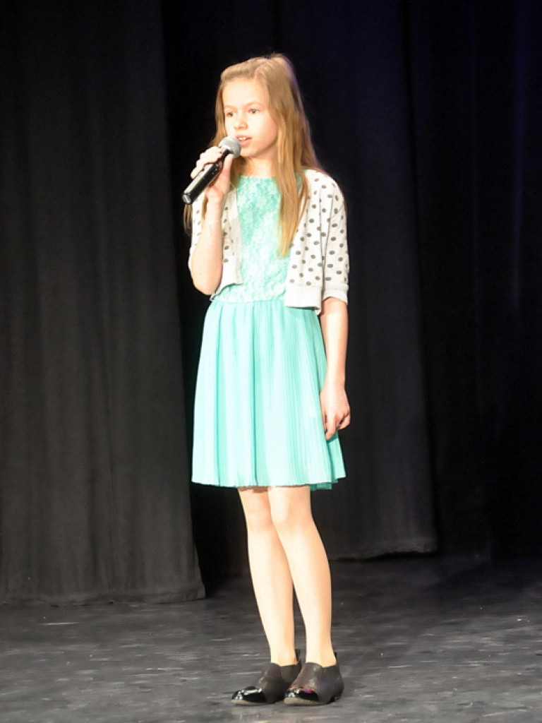 XIV Powiatowy Festiwal Piosenki Obcojęzycznej (FOTO, VIDEO, WYNIKI)