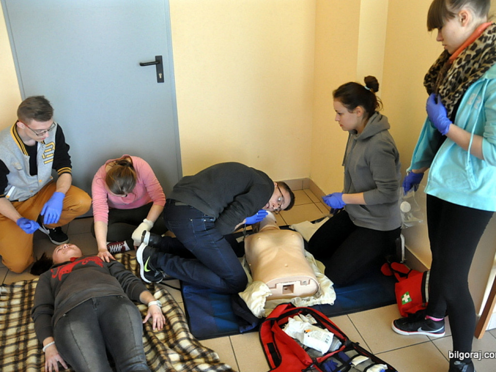 Powiatowe zawody pierwszej pomocy przedmedycznej (FOTO, WYNIKI)