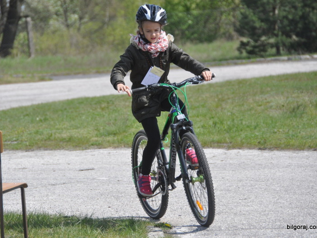Powiatowy Turniej BRD dla szkół podstawowych (FOTO, WYNIKI)