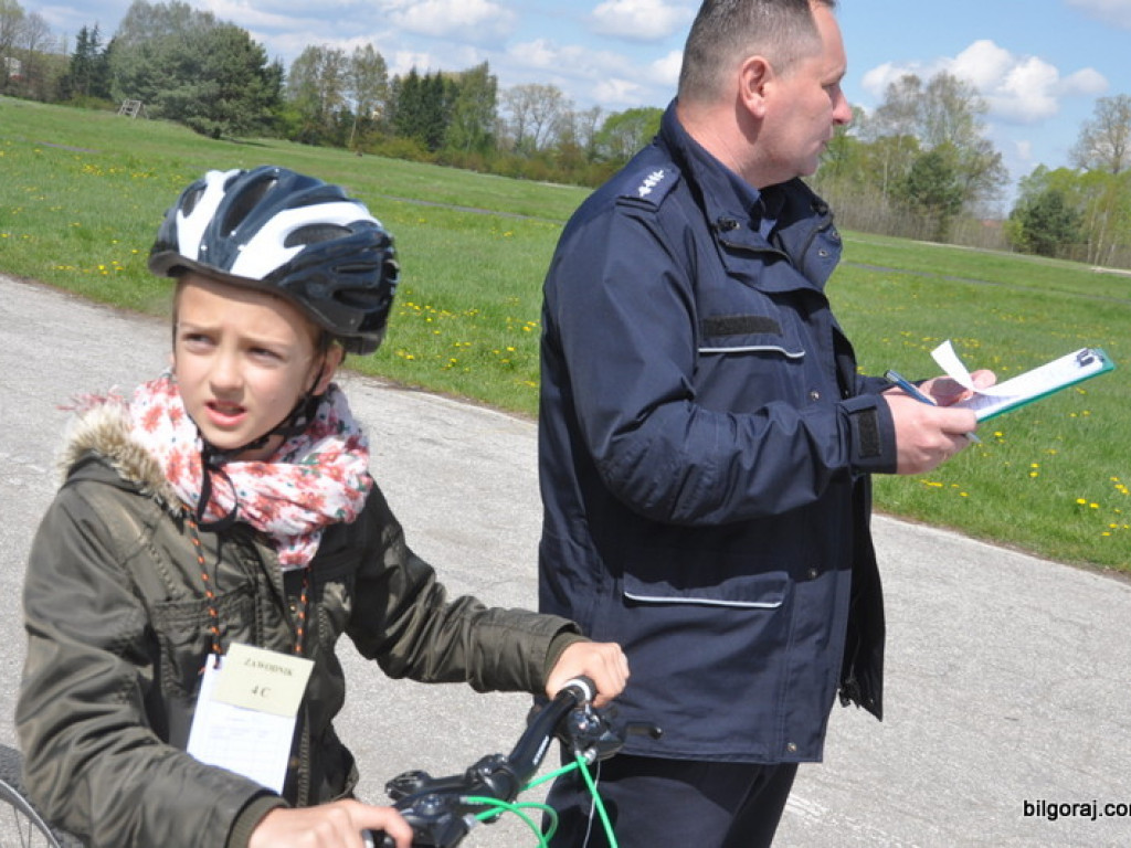 Powiatowy Turniej BRD dla szkół podstawowych (FOTO, WYNIKI)