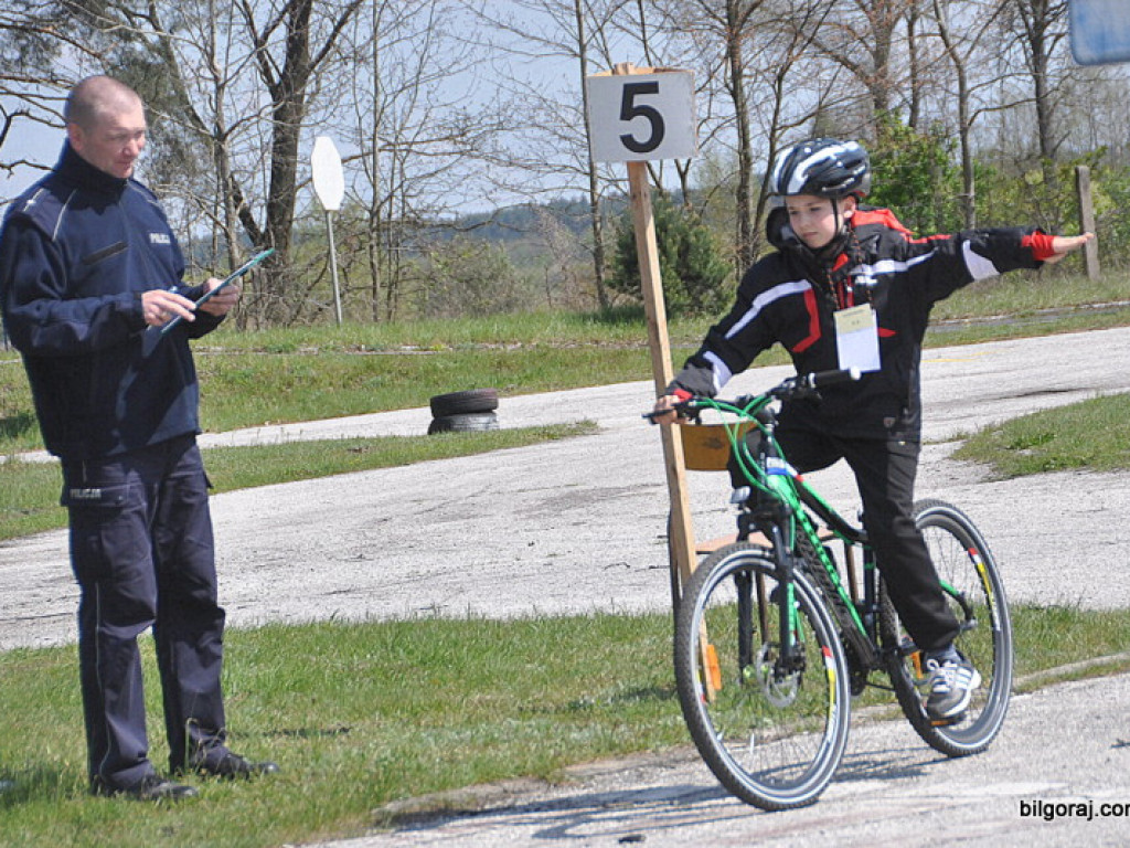 Powiatowy Turniej BRD dla szkół podstawowych (FOTO, WYNIKI)