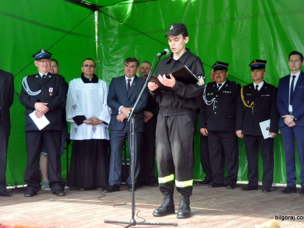 Uroczystości 3 Maja oraz 60-lecia OSP w Czernięcinie Poduchownym (FOTO)