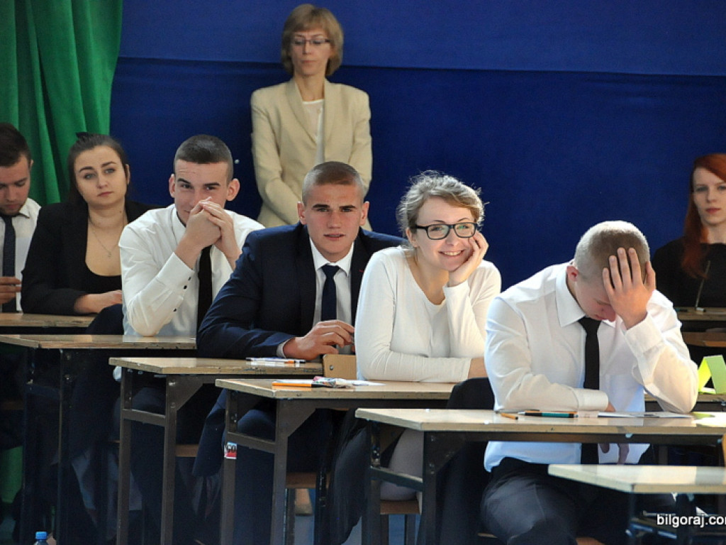 Ruszyły tegoroczne matury. Dziś język polski (FOTO)