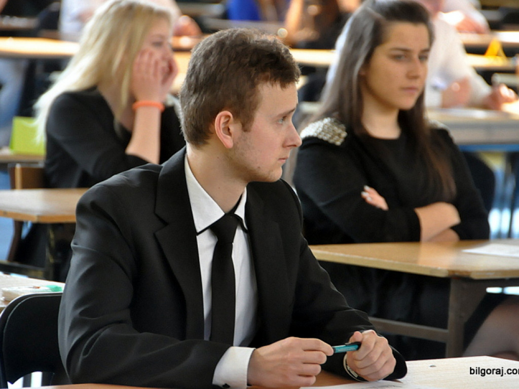 Ruszyły tegoroczne matury. Dziś język polski (FOTO)