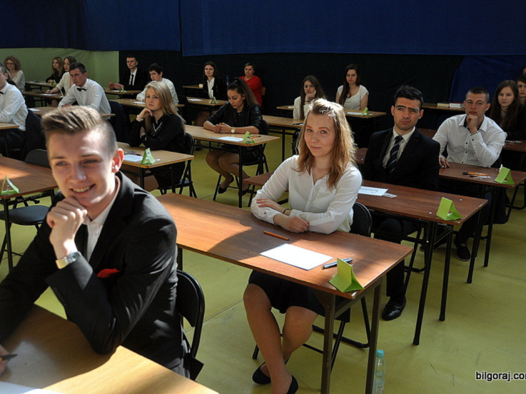 Ruszyły tegoroczne matury. Dziś język polski (FOTO)