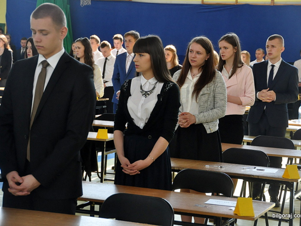 Ruszyły tegoroczne matury. Dziś język polski (FOTO)