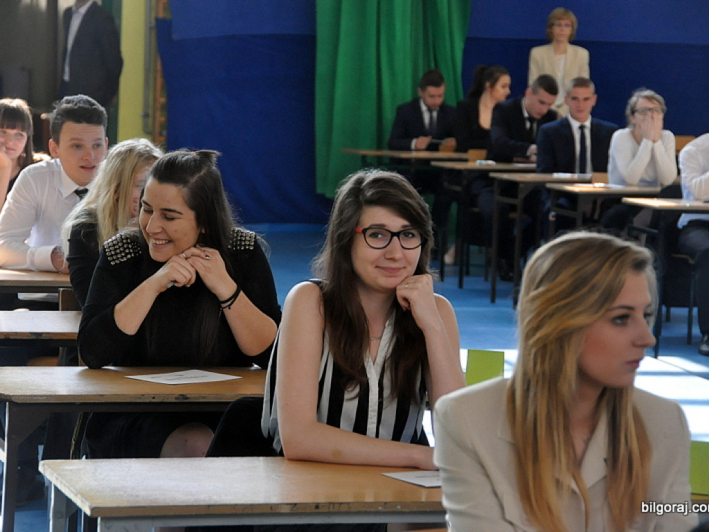 Ruszyły tegoroczne matury. Dziś język polski (FOTO)