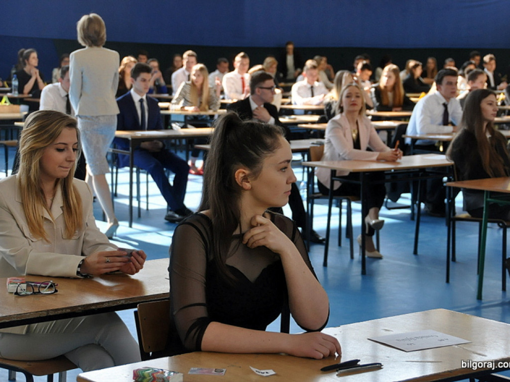 Ruszyły tegoroczne matury. Dziś język polski (FOTO)