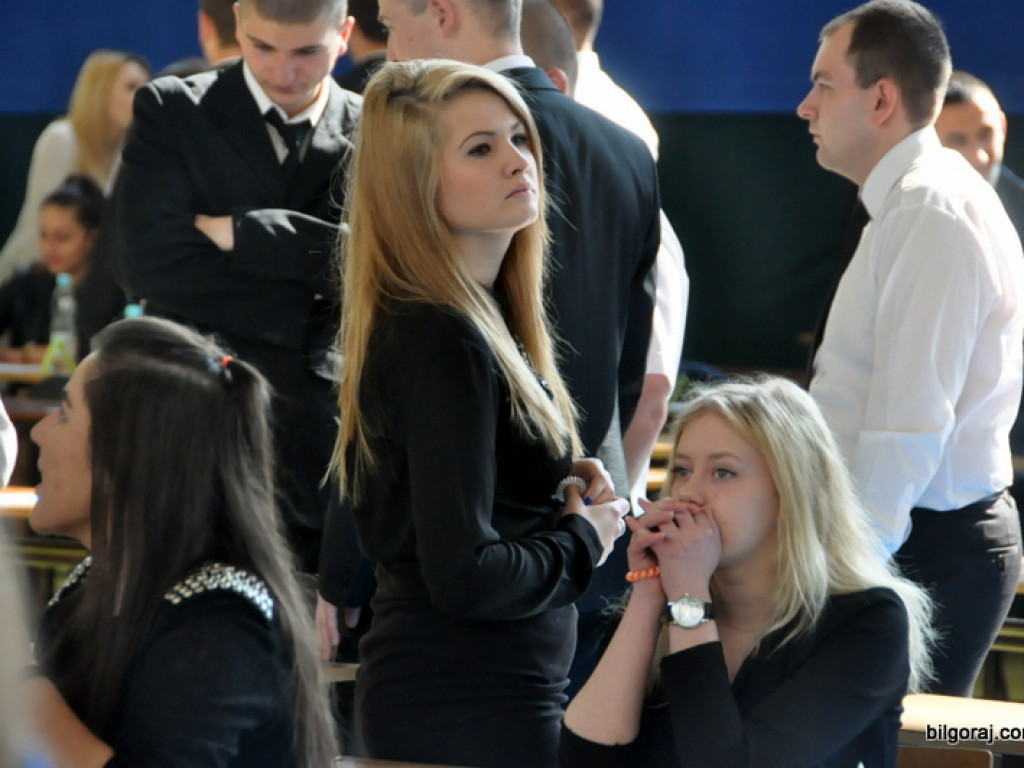 Ruszyły tegoroczne matury. Dziś język polski (FOTO)