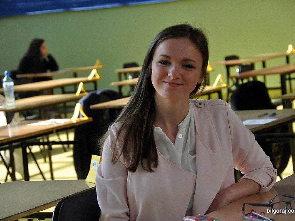 Ruszyły tegoroczne matury. Dziś język polski (FOTO)