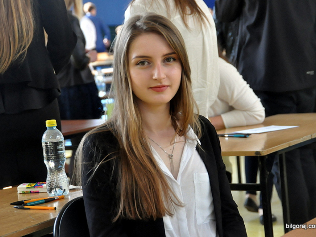 Ruszyły tegoroczne matury. Dziś język polski (FOTO)