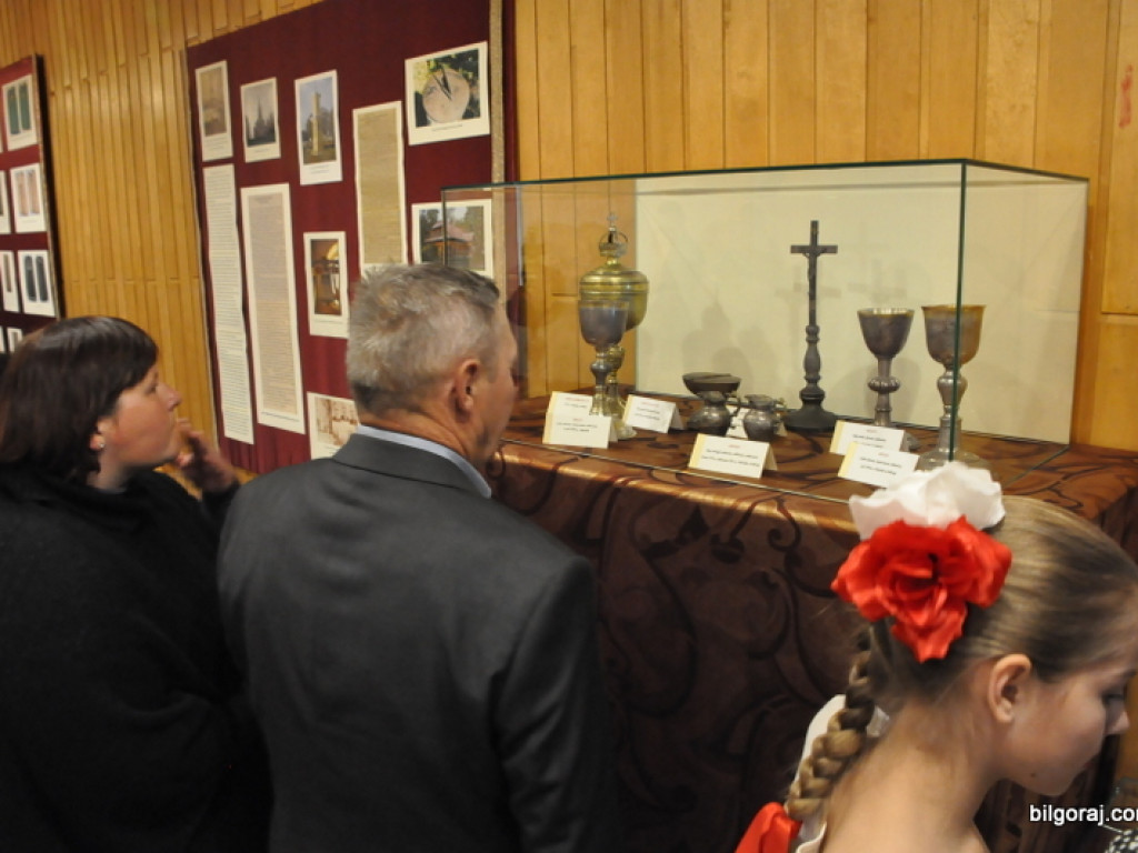 Zabytki łukowskiej parafii. Wyjątkowa wystawa w łukowskim GOK-u (FOTO)