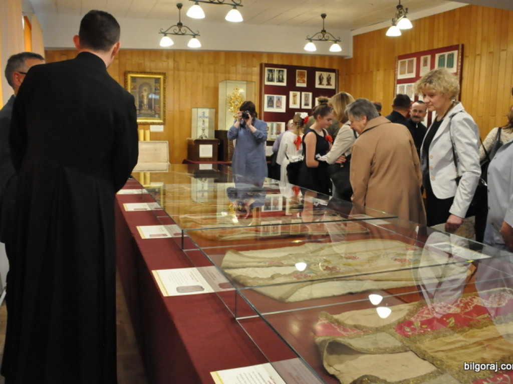 Zabytki łukowskiej parafii. Wyjątkowa wystawa w łukowskim GOK-u (FOTO)