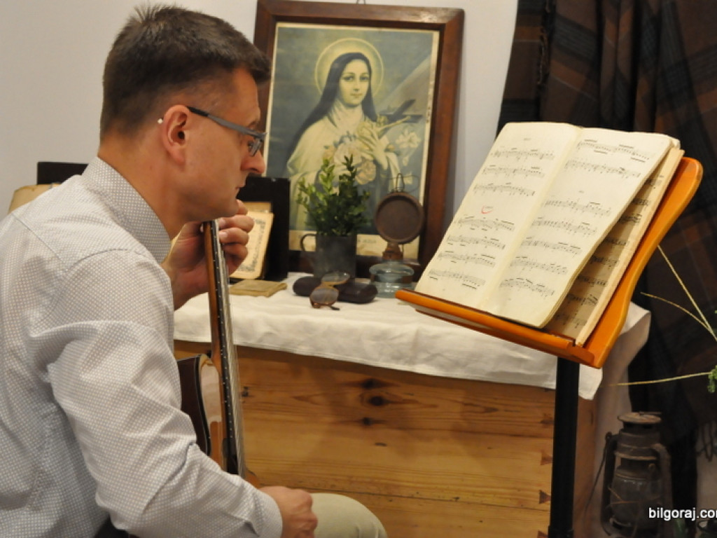 Zabytki łukowskiej parafii. Wyjątkowa wystawa w łukowskim GOK-u (FOTO)