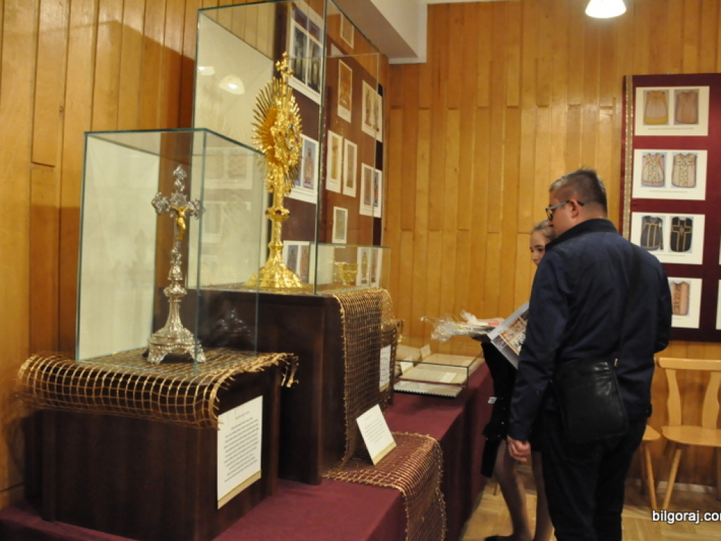 Zabytki łukowskiej parafii. Wyjątkowa wystawa w łukowskim GOK-u (FOTO)