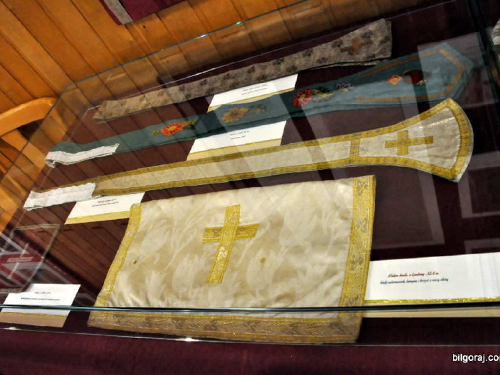 Zabytki łukowskiej parafii. Wyjątkowa wystawa w łukowskim GOK-u (FOTO)