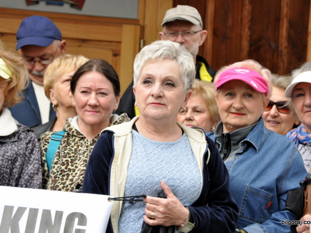 Marsz nordic walking seniorów (FOTO)