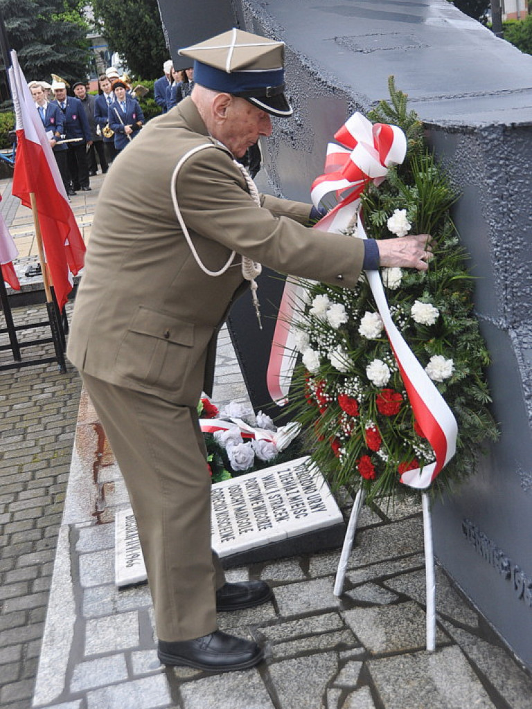 Obchody 71. rocznicy zakończenia II wojny światowej (FOTO)