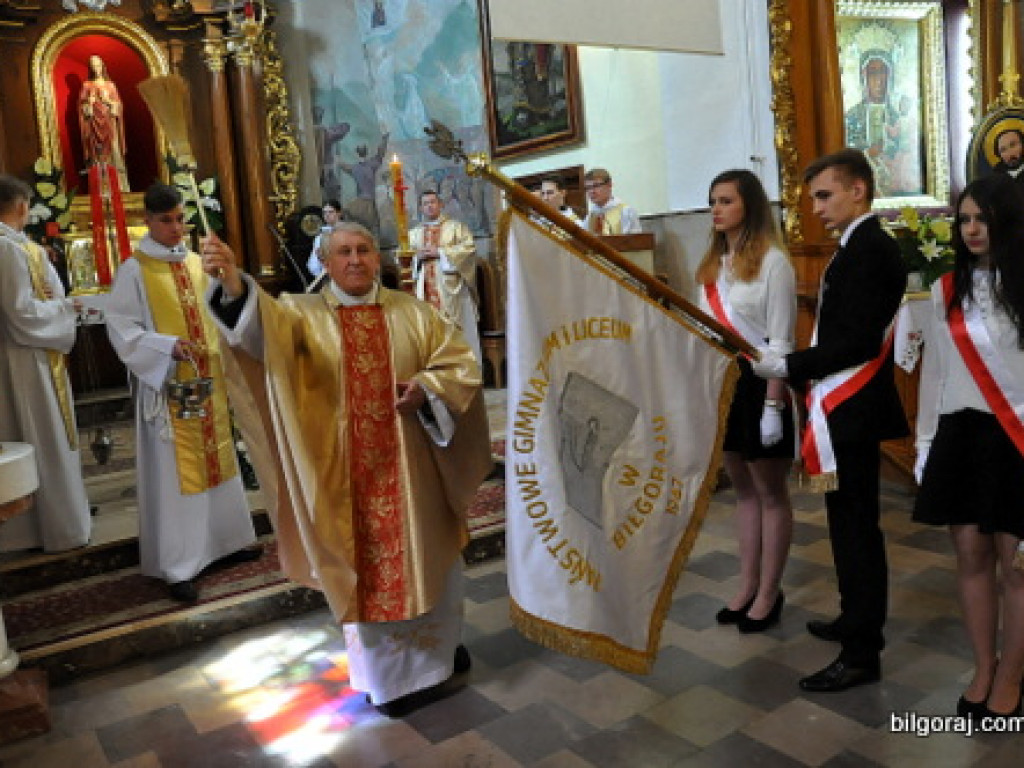 Replika sztandaru dla ZSO w Biłgoraju (FOTO)