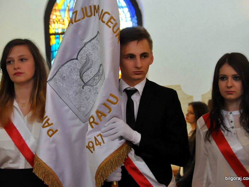 Replika sztandaru dla ZSO w Biłgoraju (FOTO)