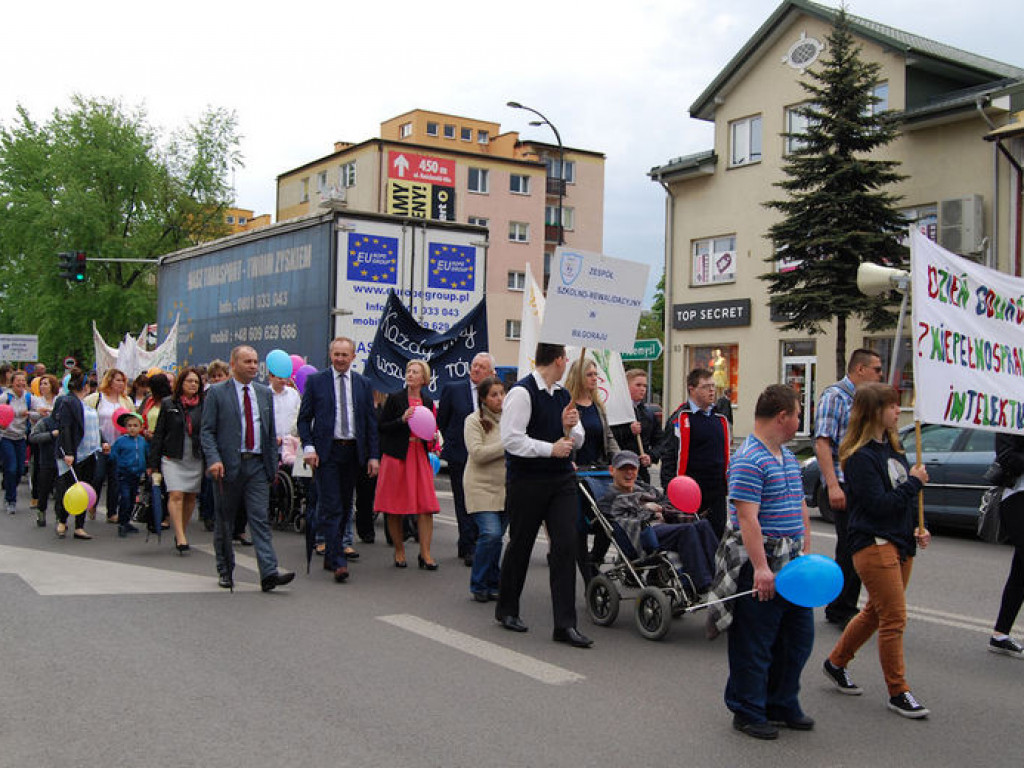 Nic o nas bez nas (FOTO)