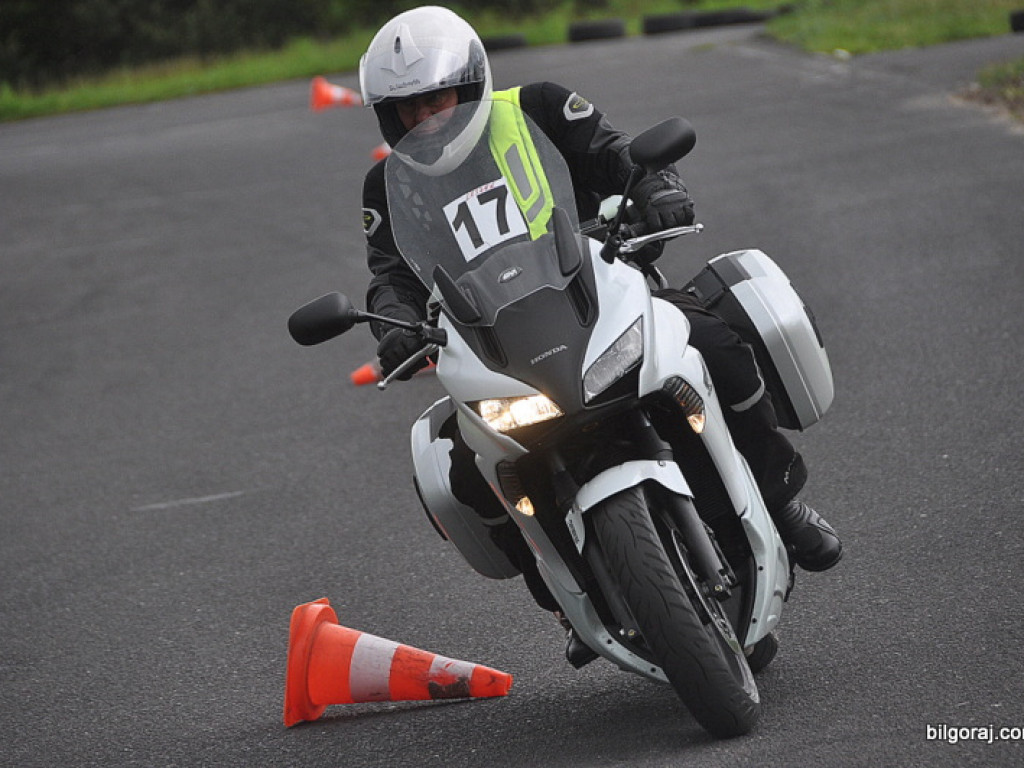 W Biłgoraju ruszyły specjalistyczne szkolenia dla motocyklistów (FOTO)