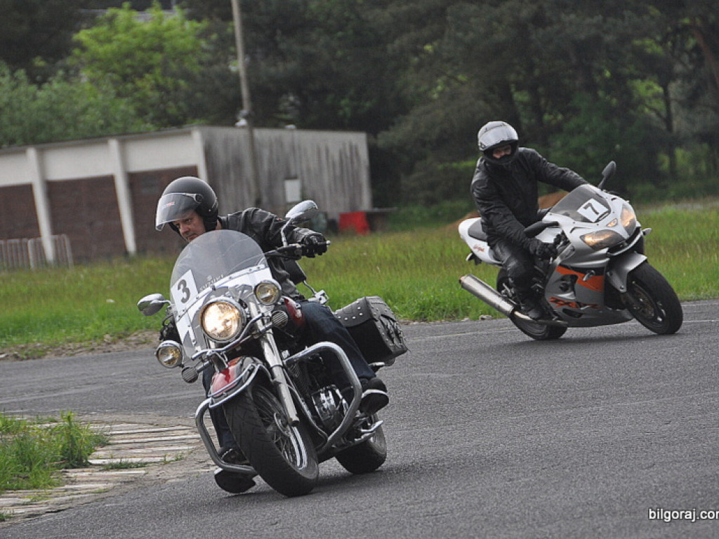 W Biłgoraju ruszyły specjalistyczne szkolenia dla motocyklistów (FOTO)